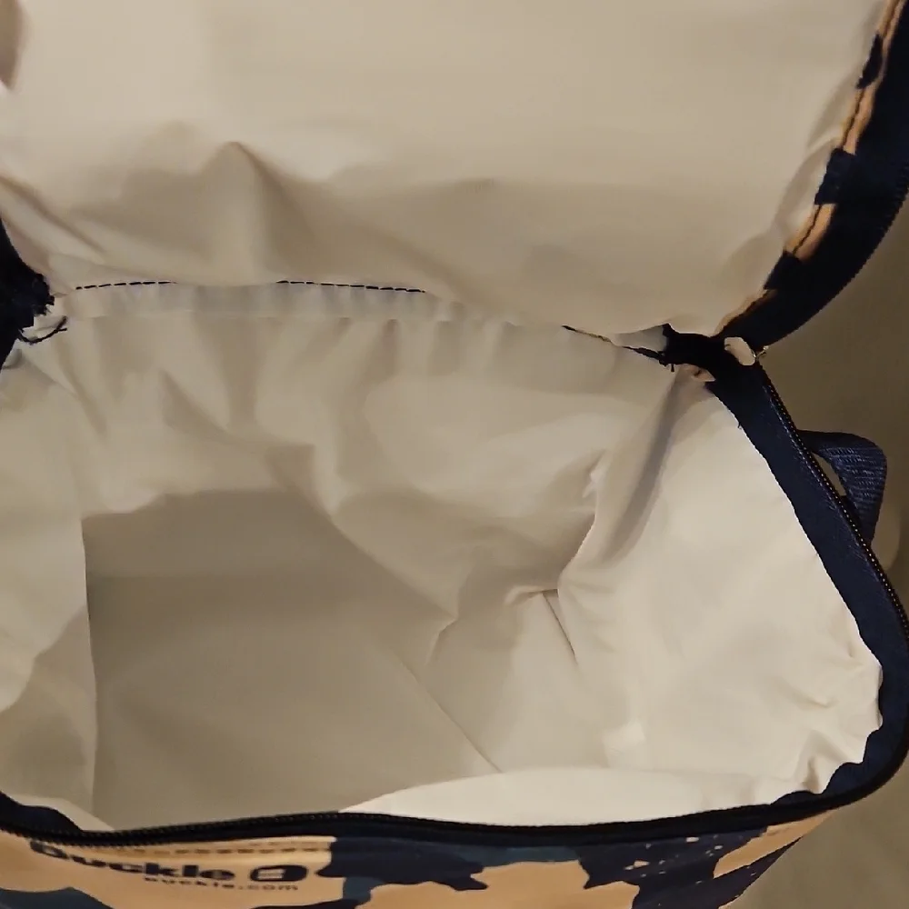 Buckle Blue and Tan Camouflage Cooler/ Lunchbox